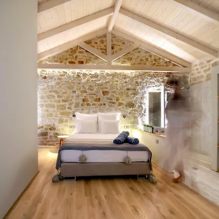 Panzió Paxos Fairytales Lovenest 1 *