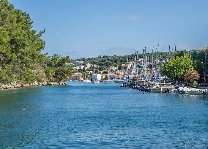 Alojamento de Acomodação e Pequeno-almoço Paxos Fairytales Lovenest 1 4*